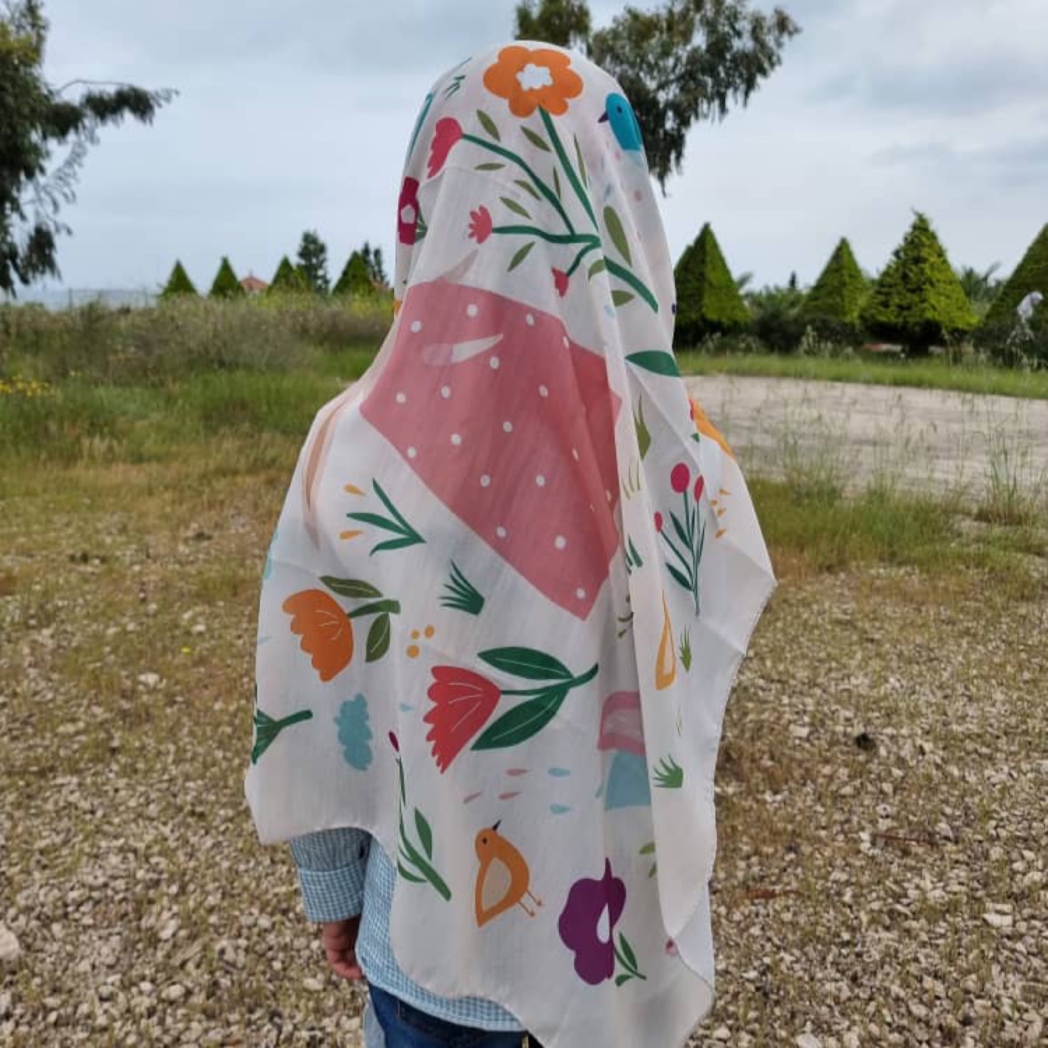 44206روسری نخی قواره متوسط (قواره 110) صبح مزرعه